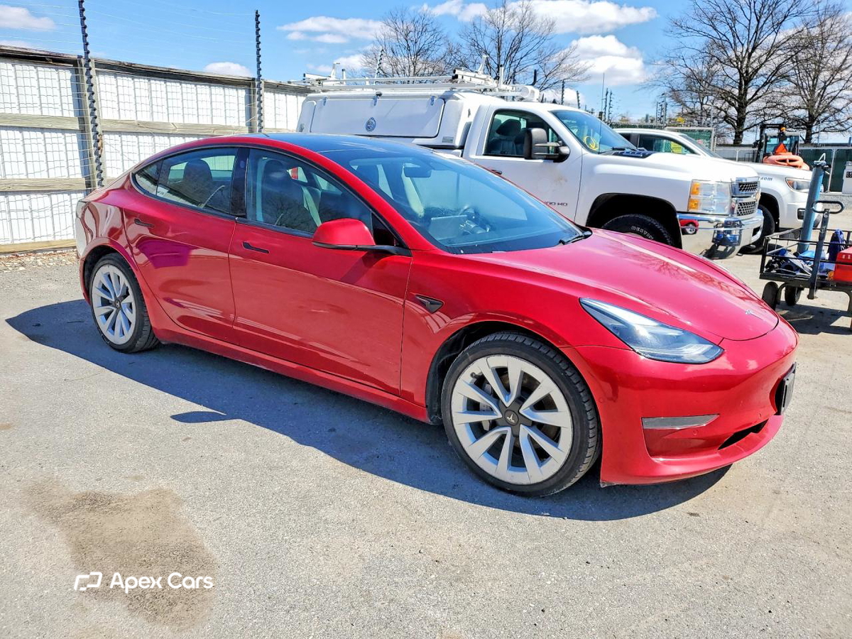Tesla Model 3 2022