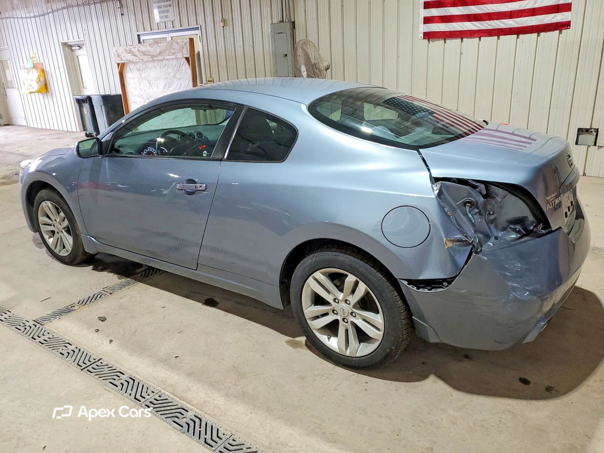 Nissan Altima 2011