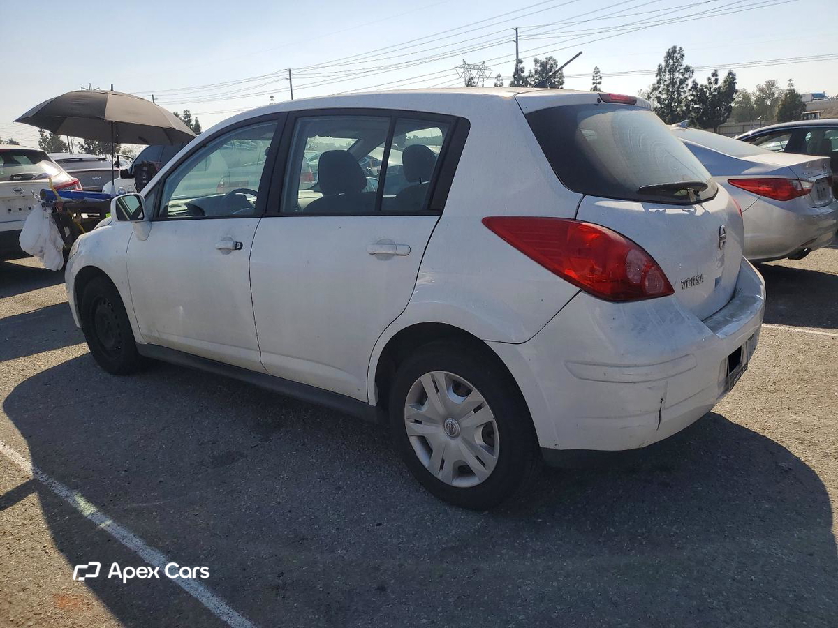 Nissan Versa 2011