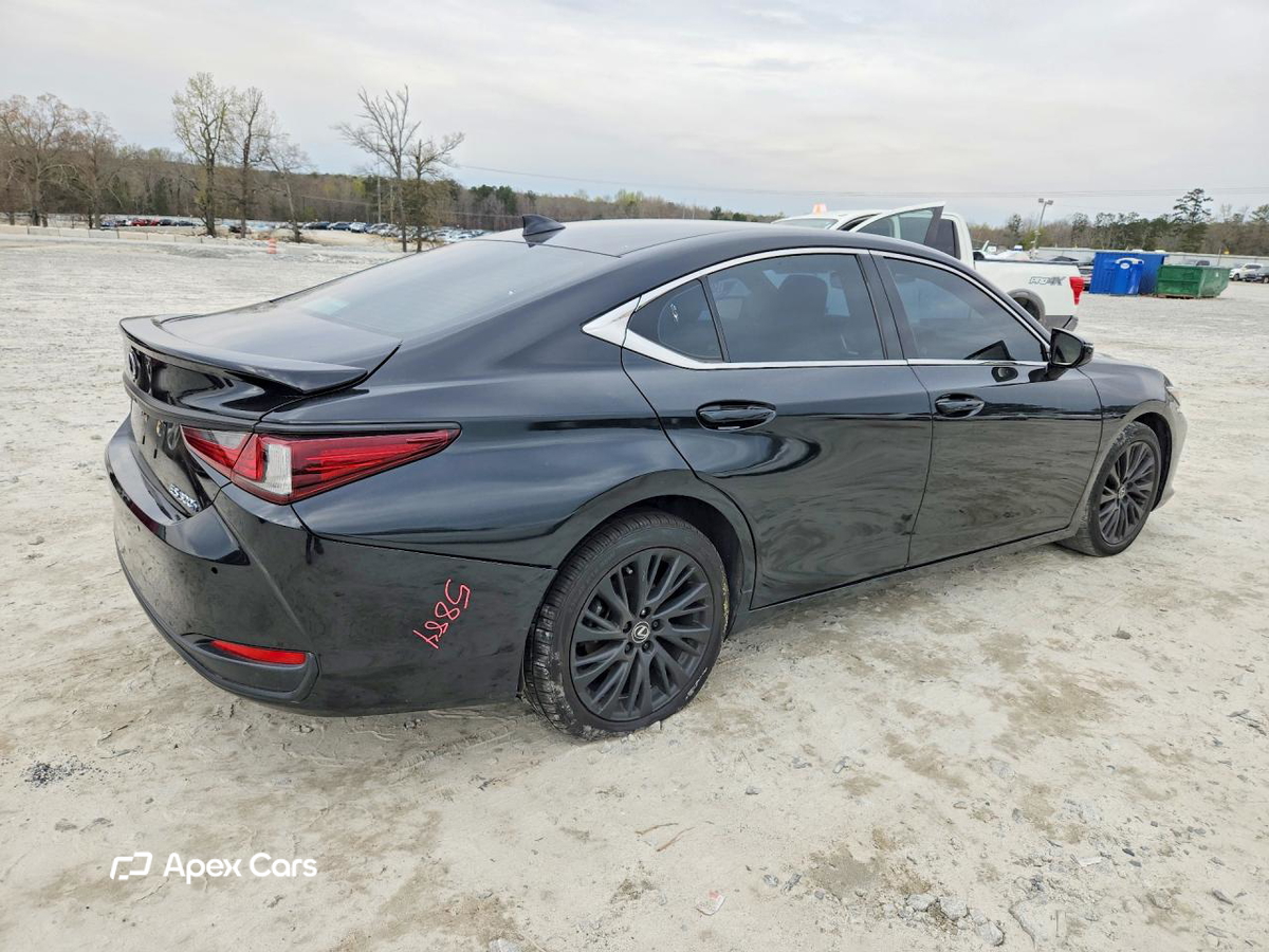 Lexus ES 2021