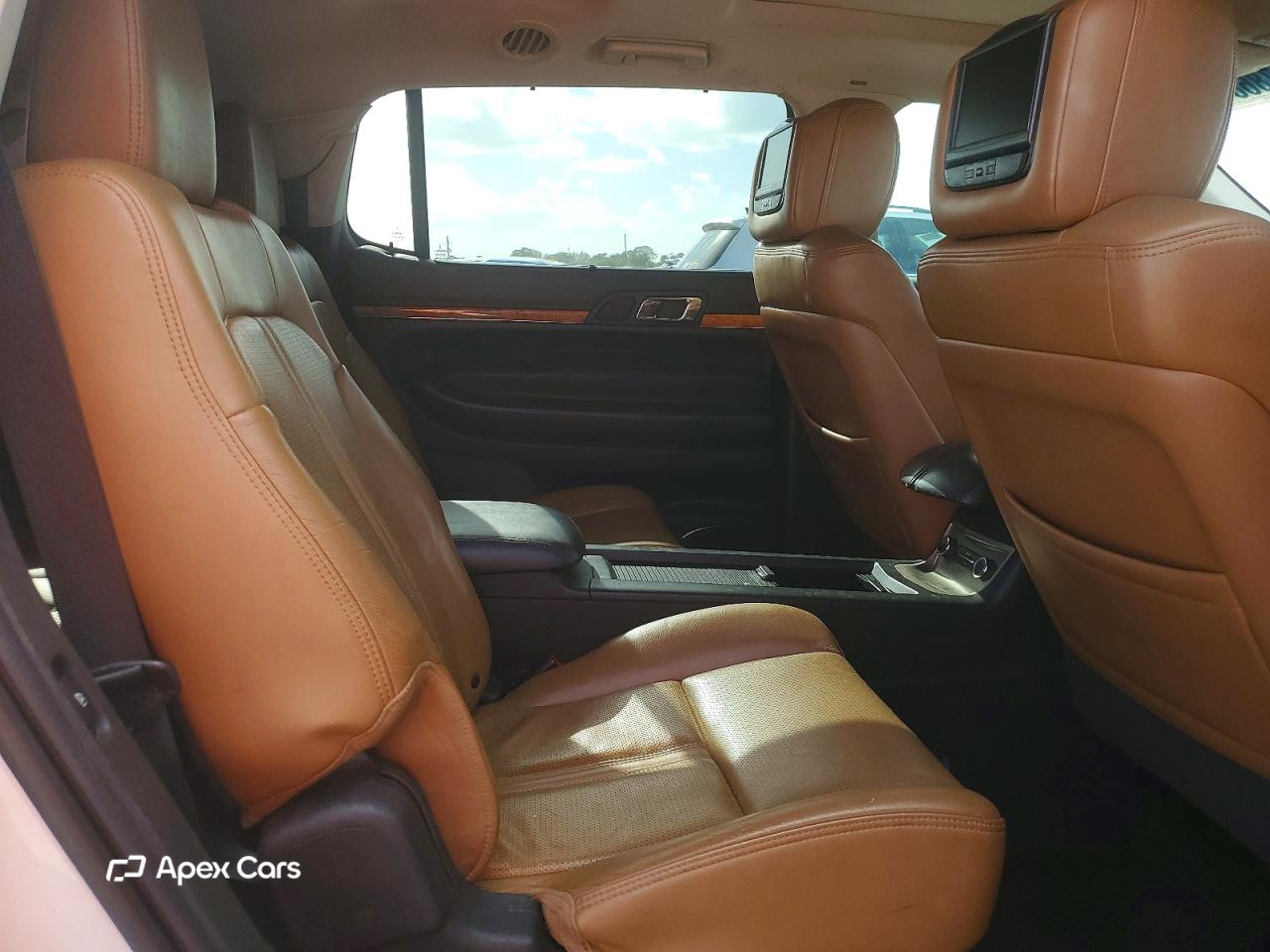 Lincoln MKT 2010
