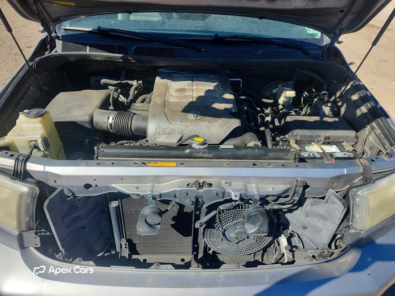 Toyota Sequoia 2010