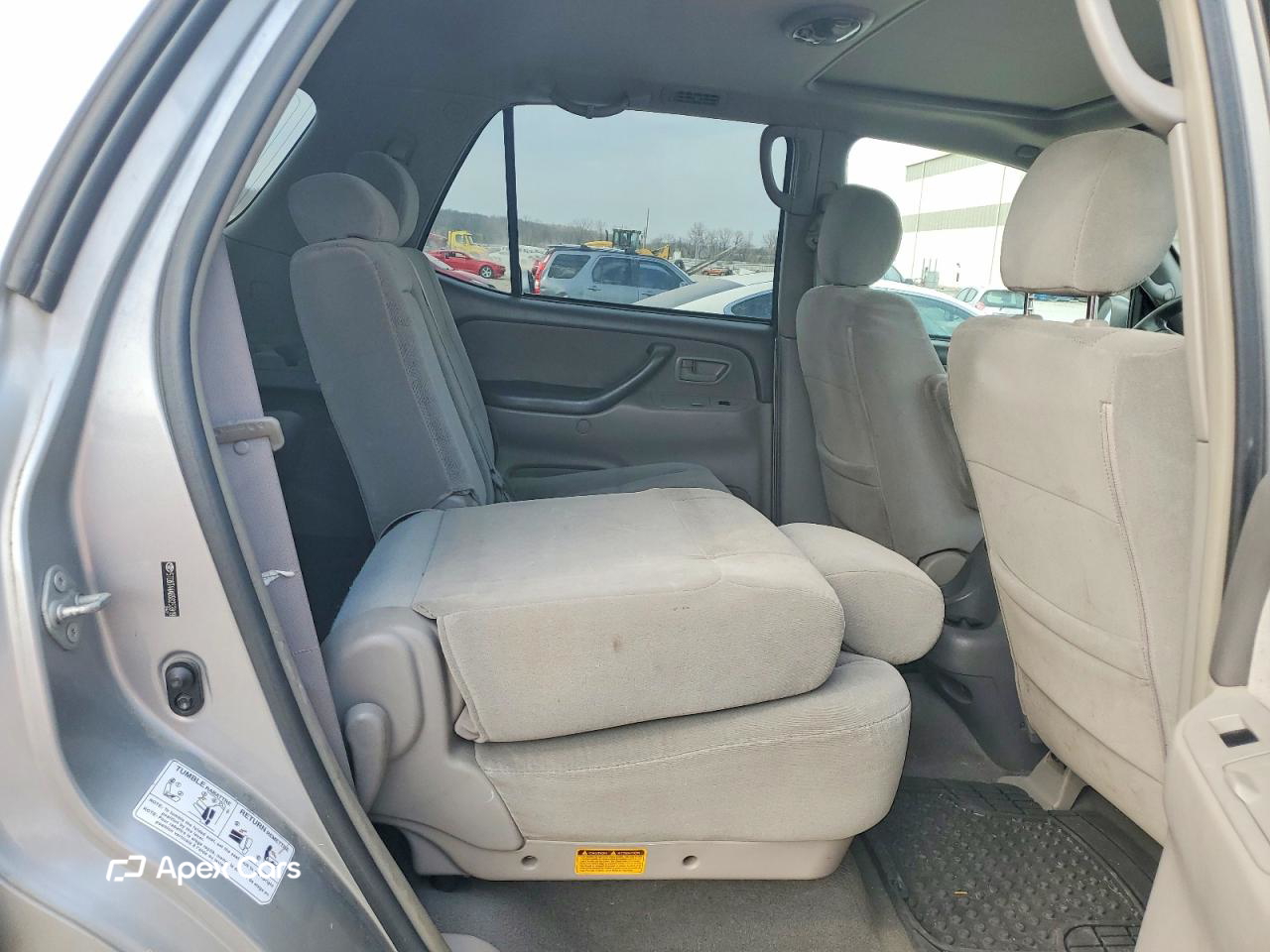Toyota Sequoia 2005