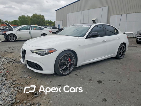Alfa Romeo Giulia 2023 - Image 1 of 13
