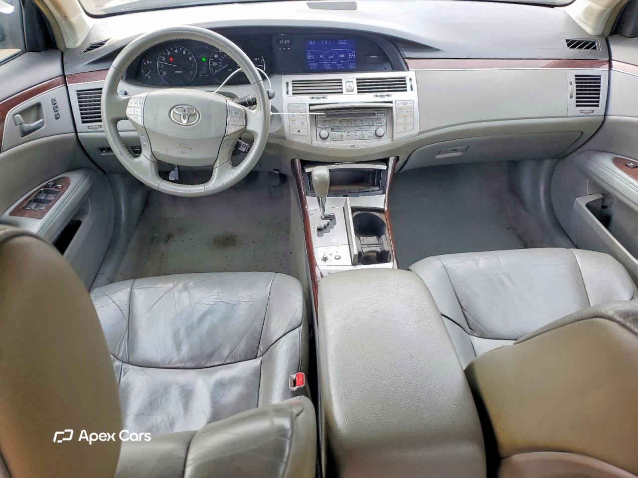 Toyota Avalon 2010