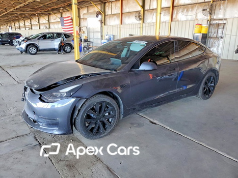 Tesla Model 3 2021 - Zdjęcie 1 z 13