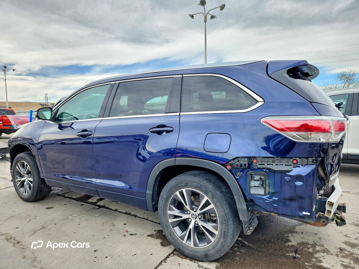 Toyota Highlander 2016