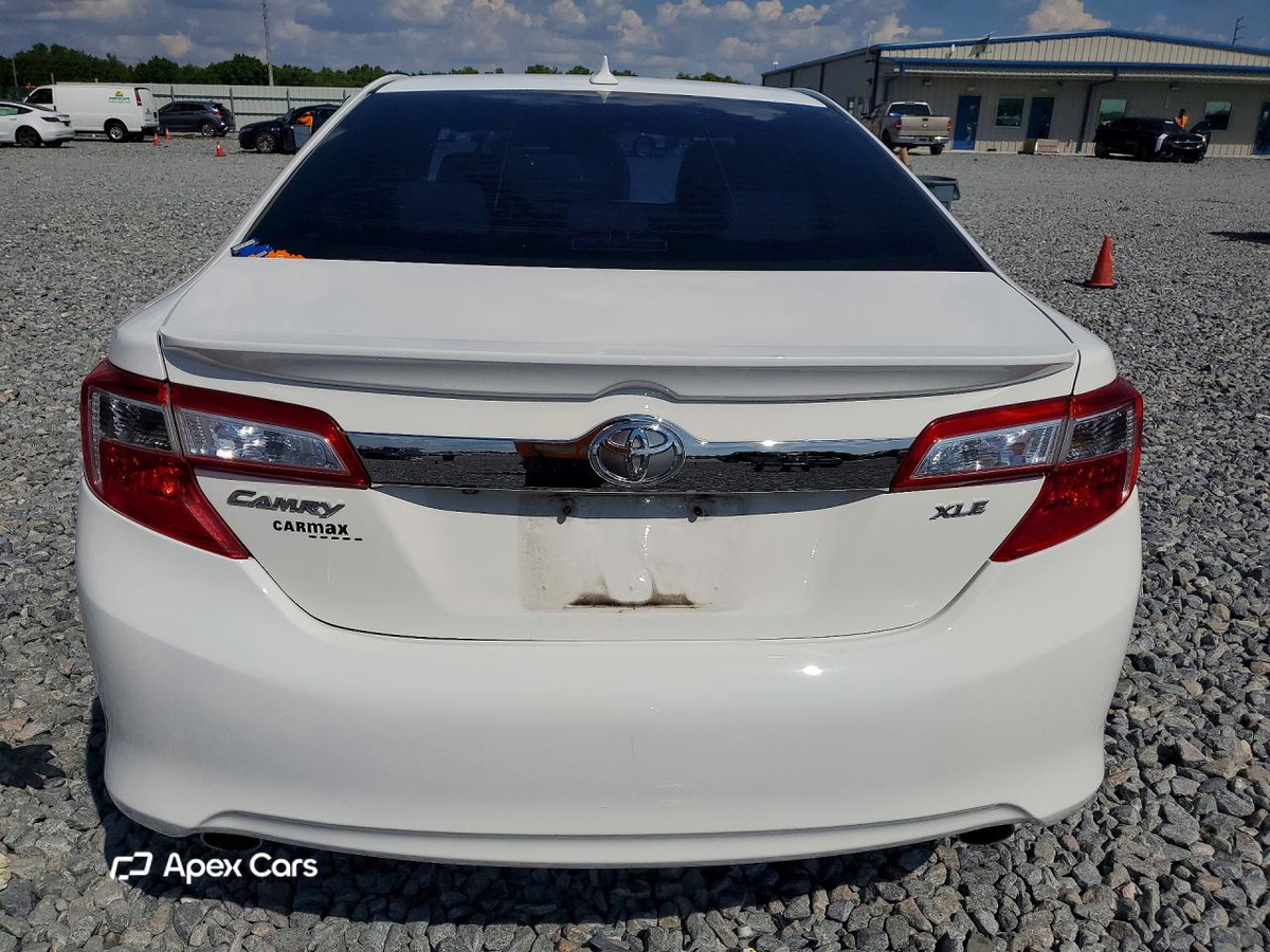 Toyota Camry 2012