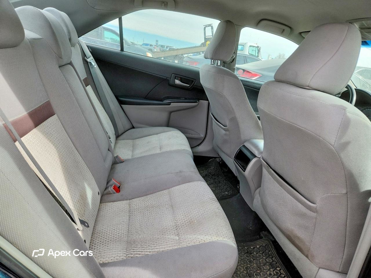 Toyota Camry 2012