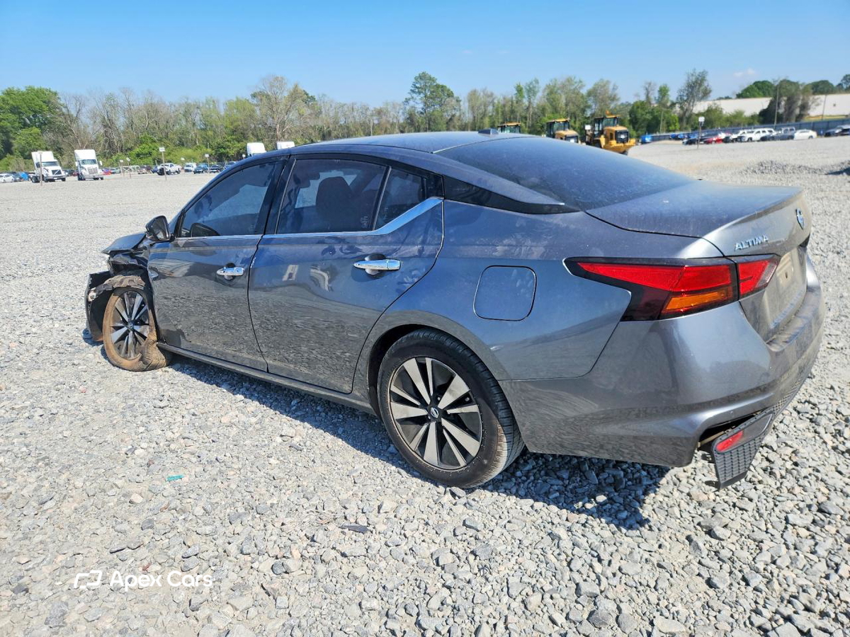 Nissan Altima 2019