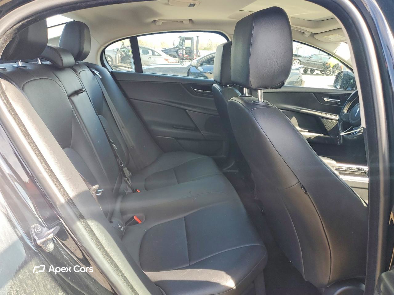 Jaguar XE 2019
