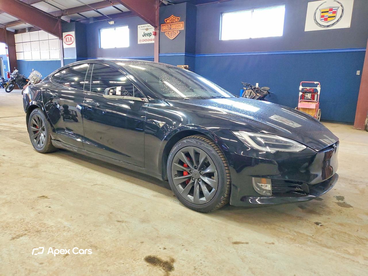Tesla Model S 2020