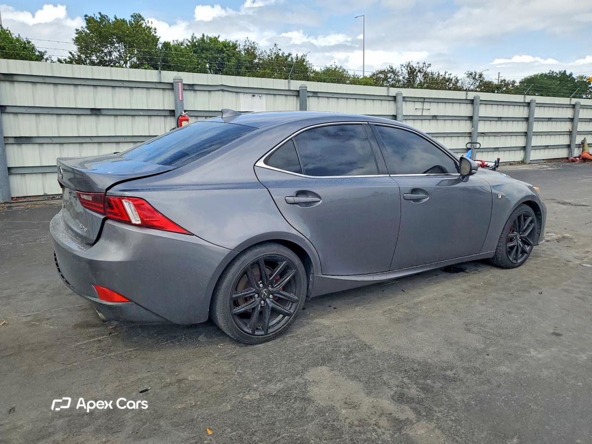 Lexus IS 2015