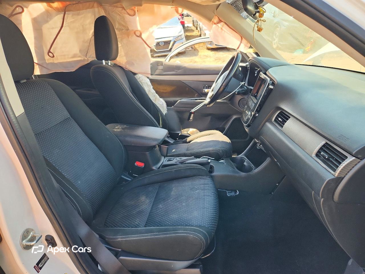 Mitsubishi Outlander 2016