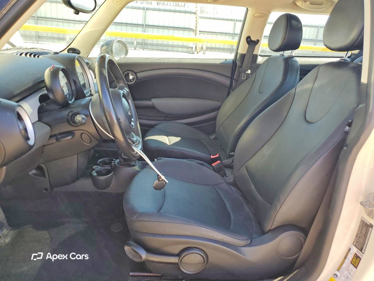 MINI Cooper 2011