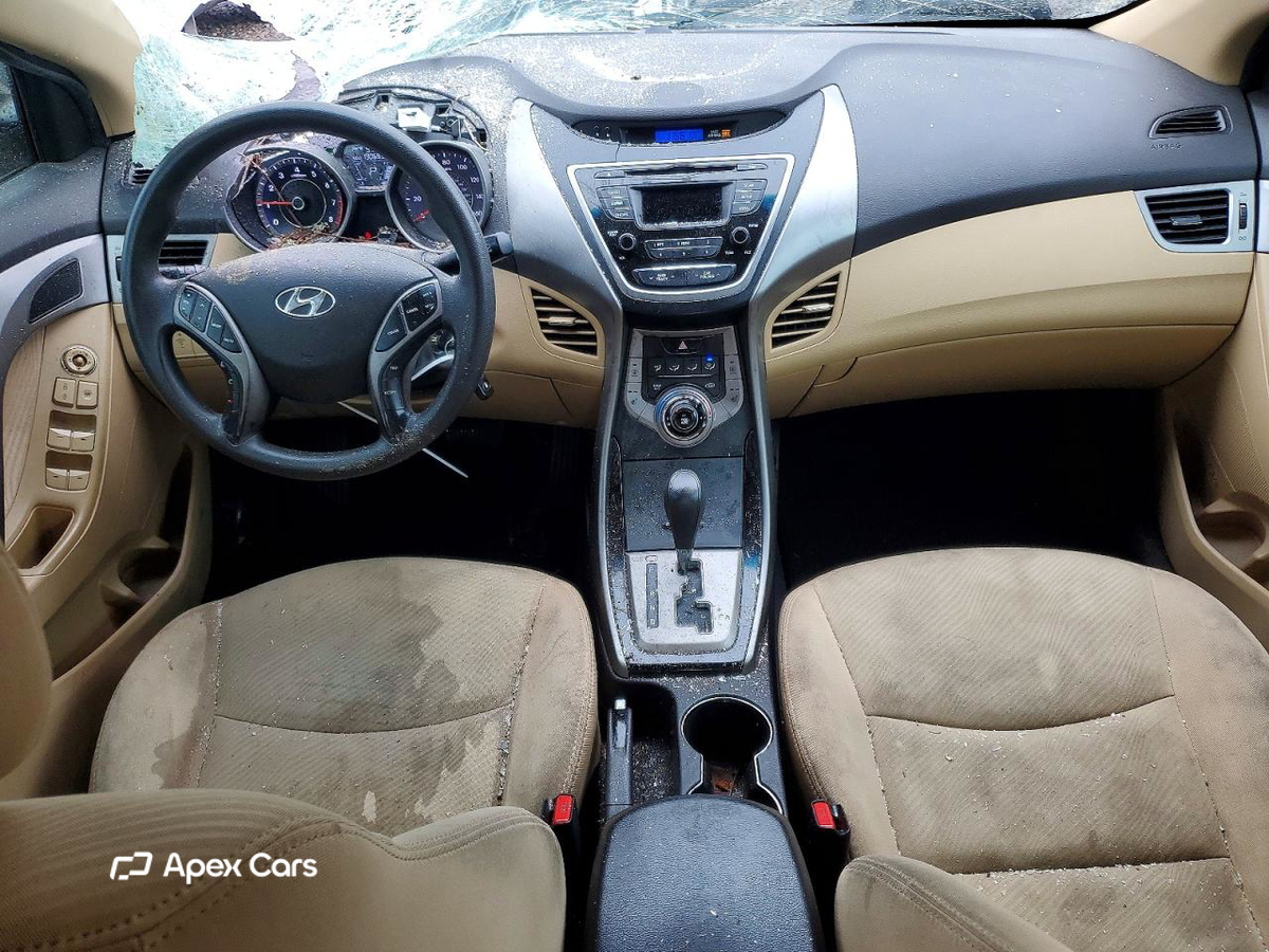 Hyundai Elantra 2013