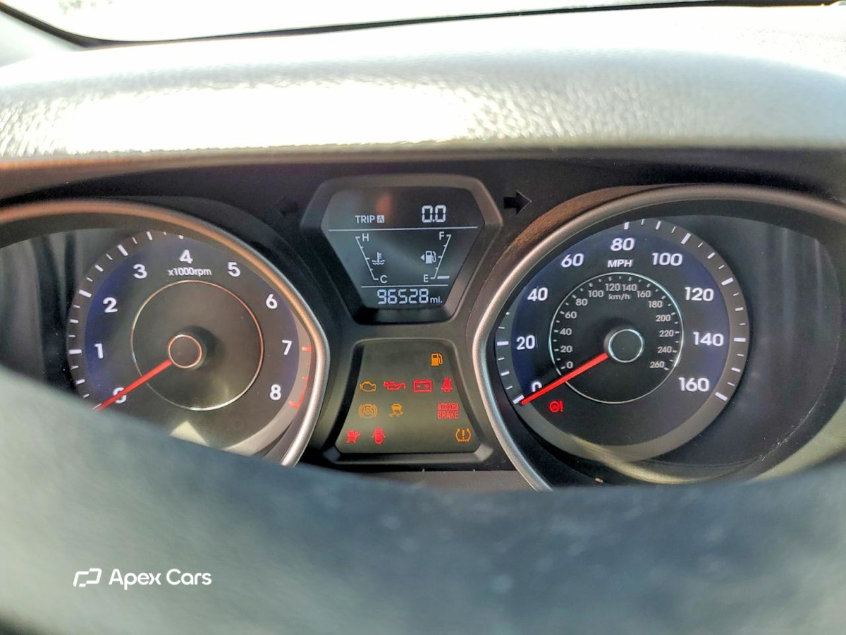 Hyundai Elantra 2015