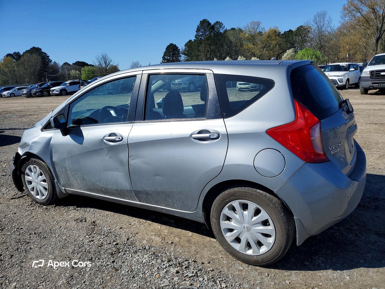 Nissan Versa 2015