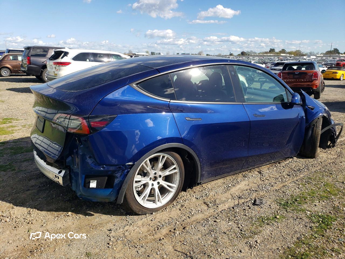 Tesla Model Y 2022
