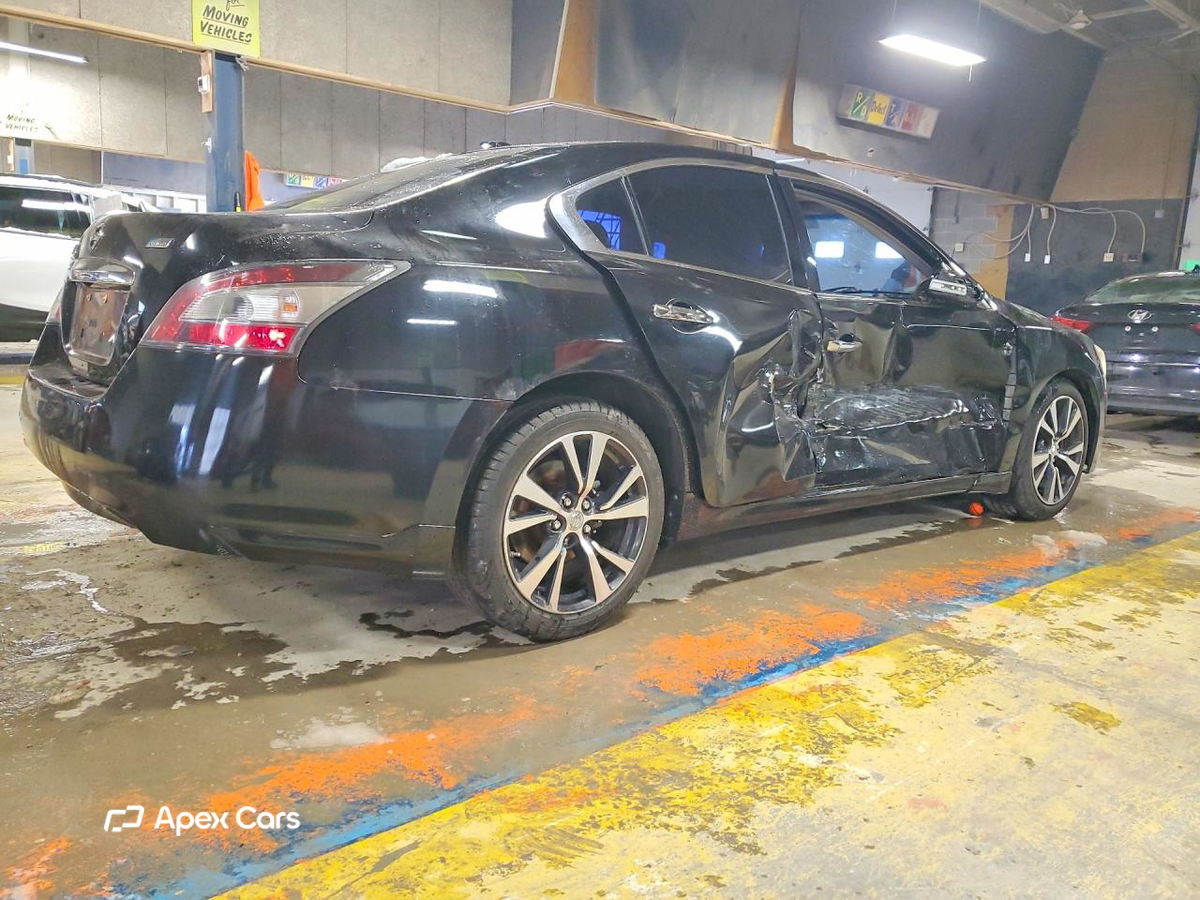 Nissan Maxima 2012