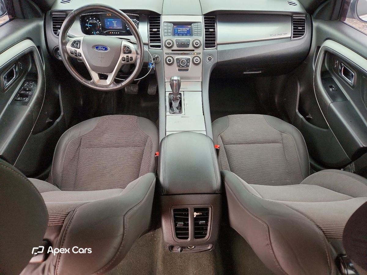 Ford Taurus 2015