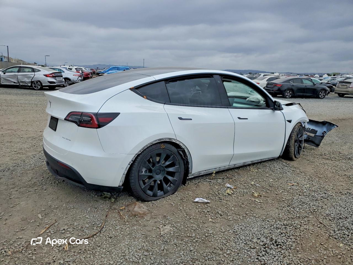 Tesla Model Y 2022
