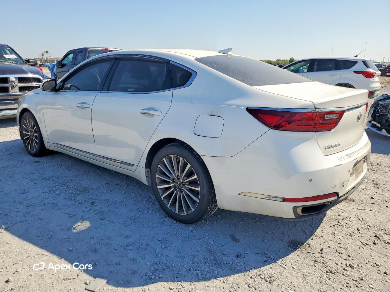 Kia Cadenza 2017