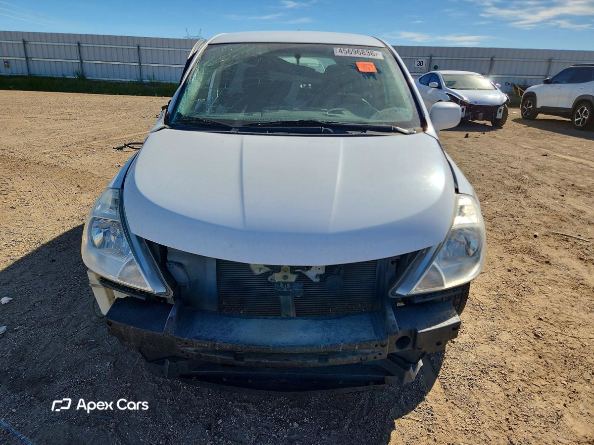 Nissan Versa 2012