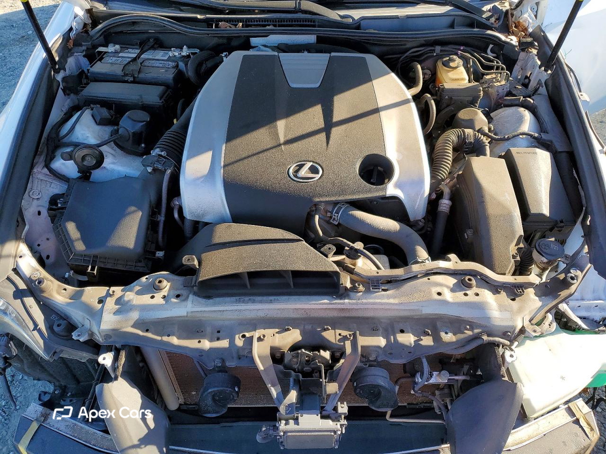 Lexus IS 2016