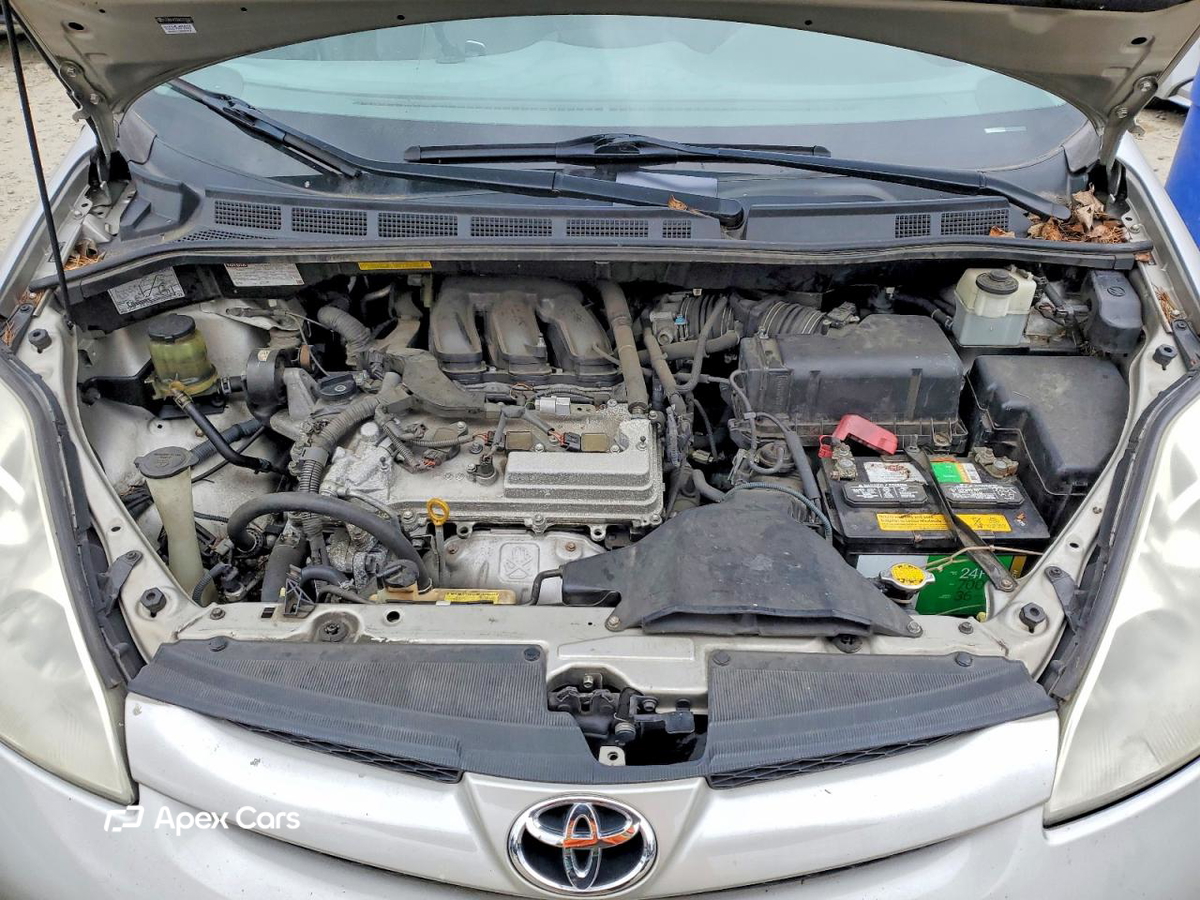 Toyota Sienna 2010