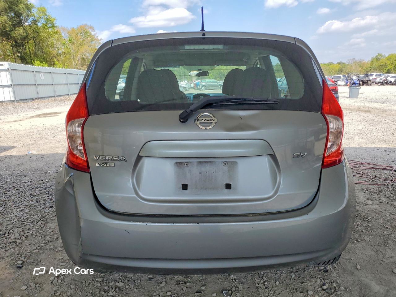 Nissan Versa 2015