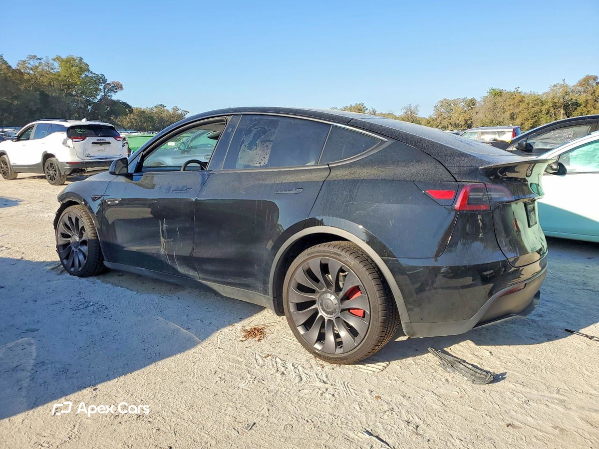 Tesla Model Y 2023