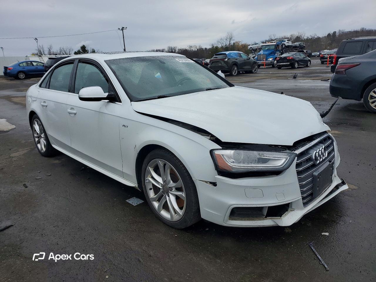 Audi RS4 2013
