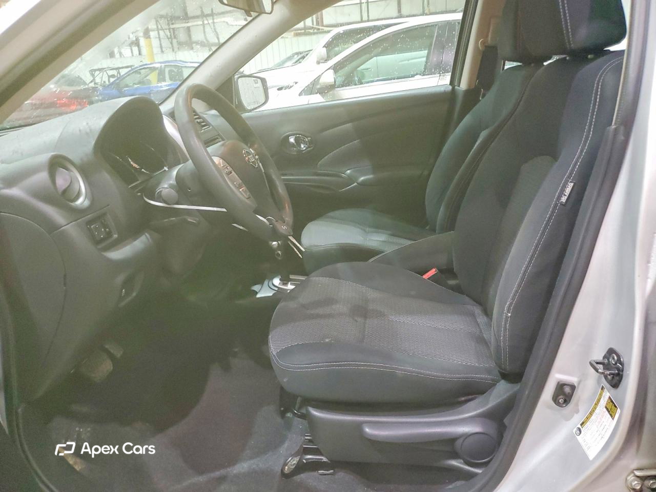 Nissan Versa 2015