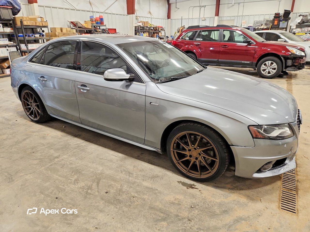Audi RS4 2011