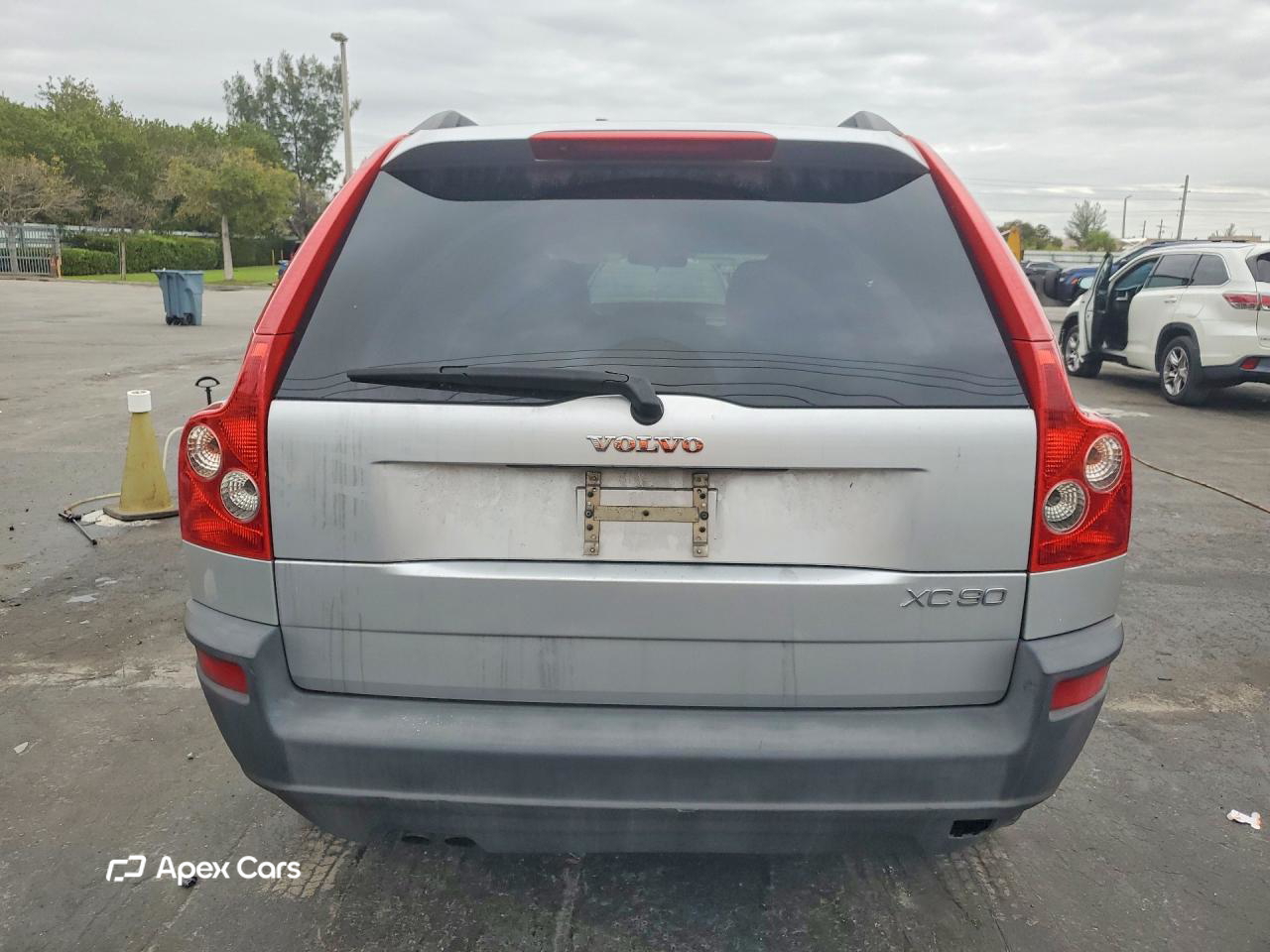 Volvo XC90 2004