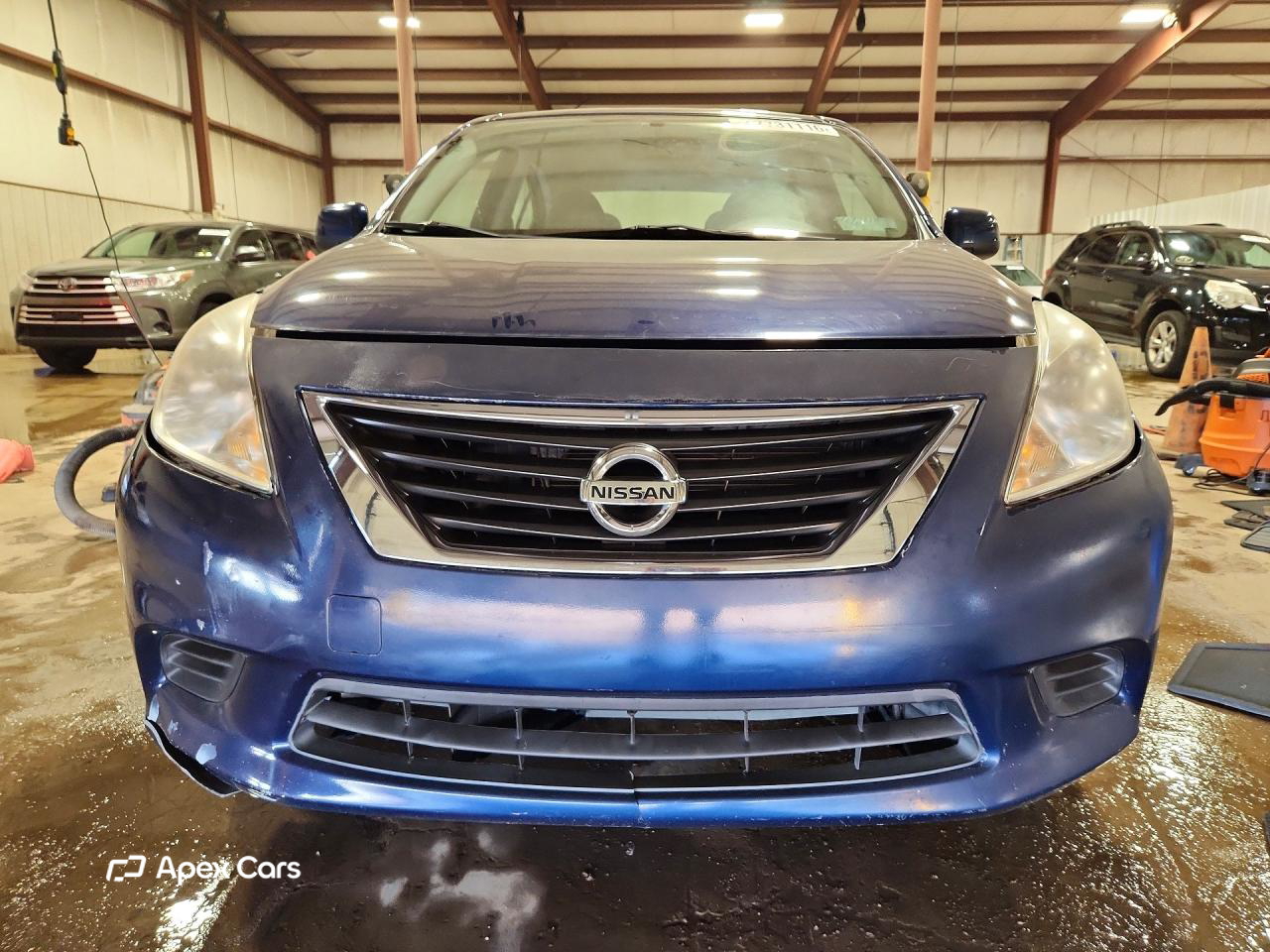 Nissan Versa 2012