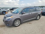 Toyota Sienna 2016