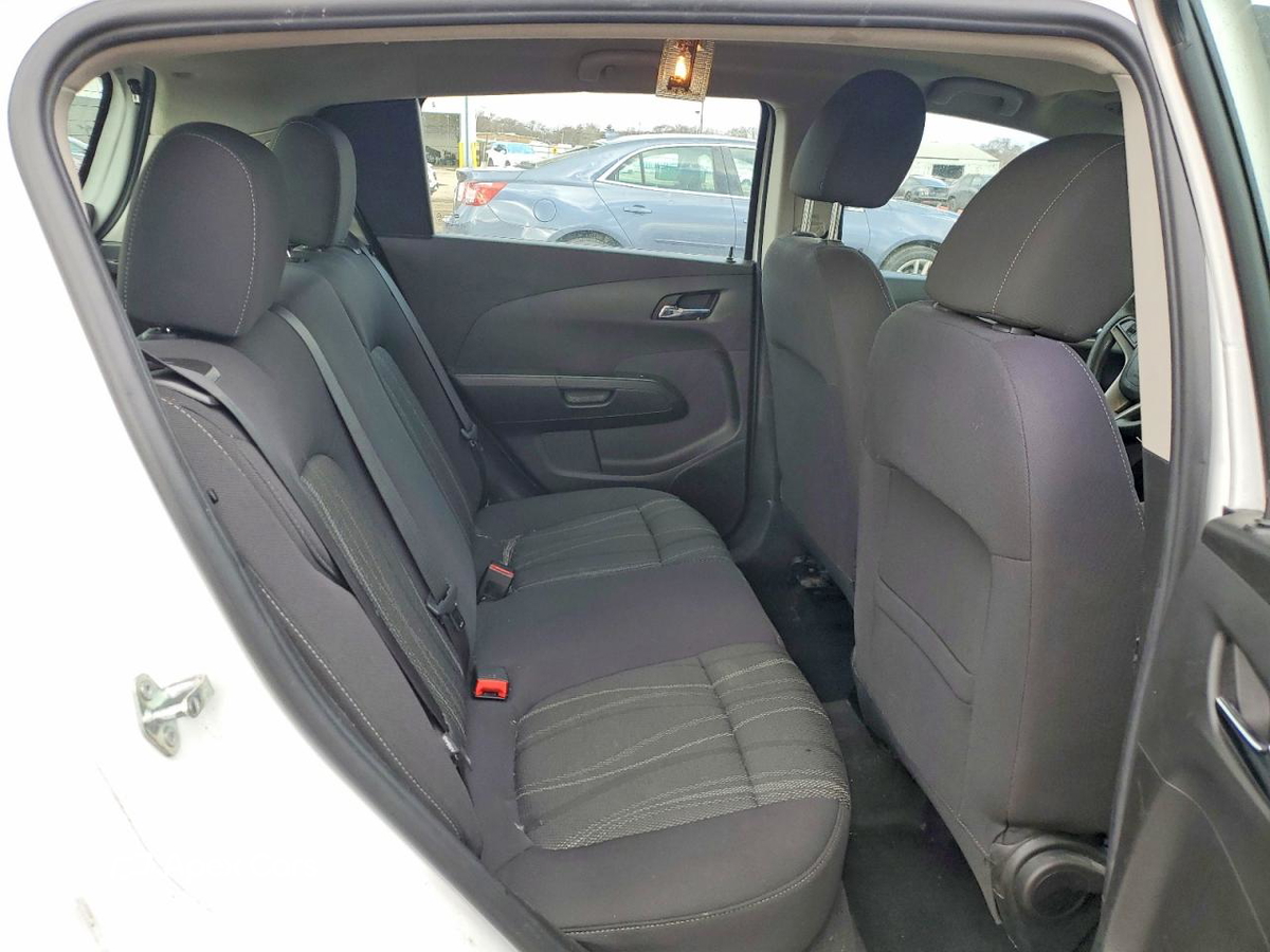 Chevrolet Sonic 2015