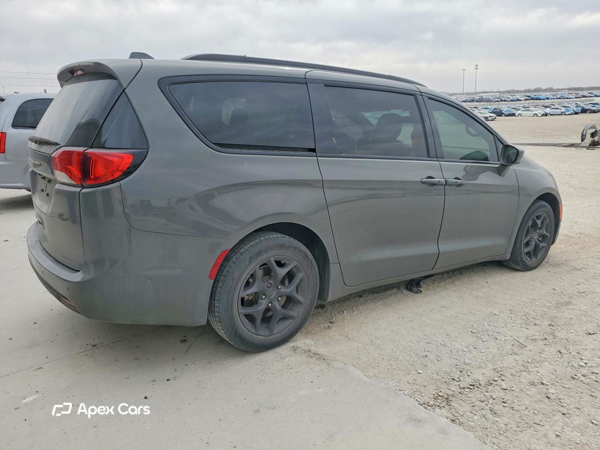 Chrysler Pacifica 2020