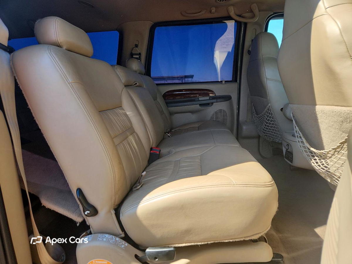 Ford Excursion 2000