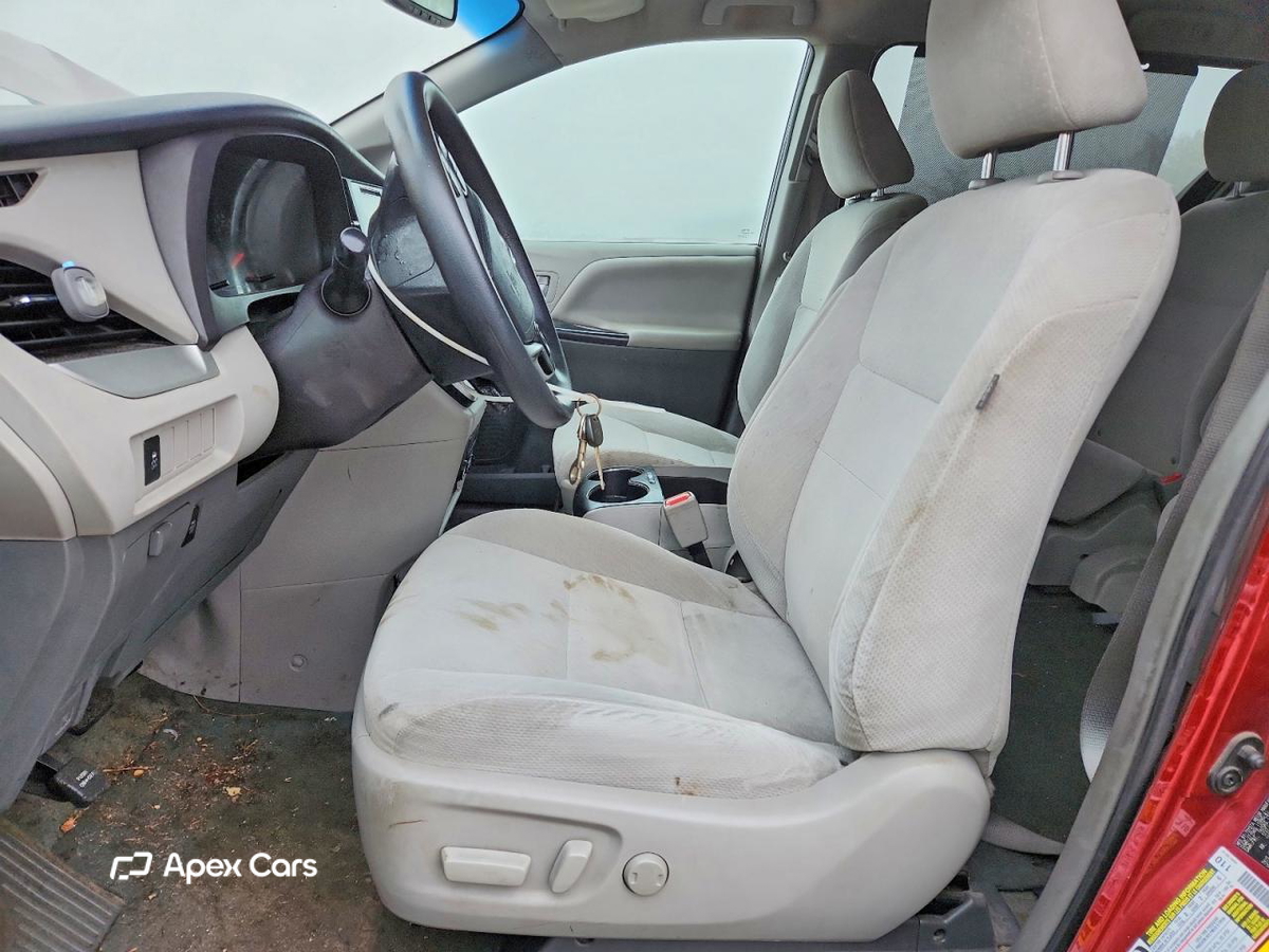 Toyota Sienna 2016