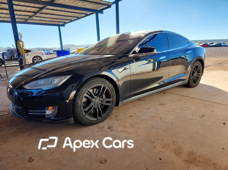 Tesla Model S 2015 - Image 1 of 13