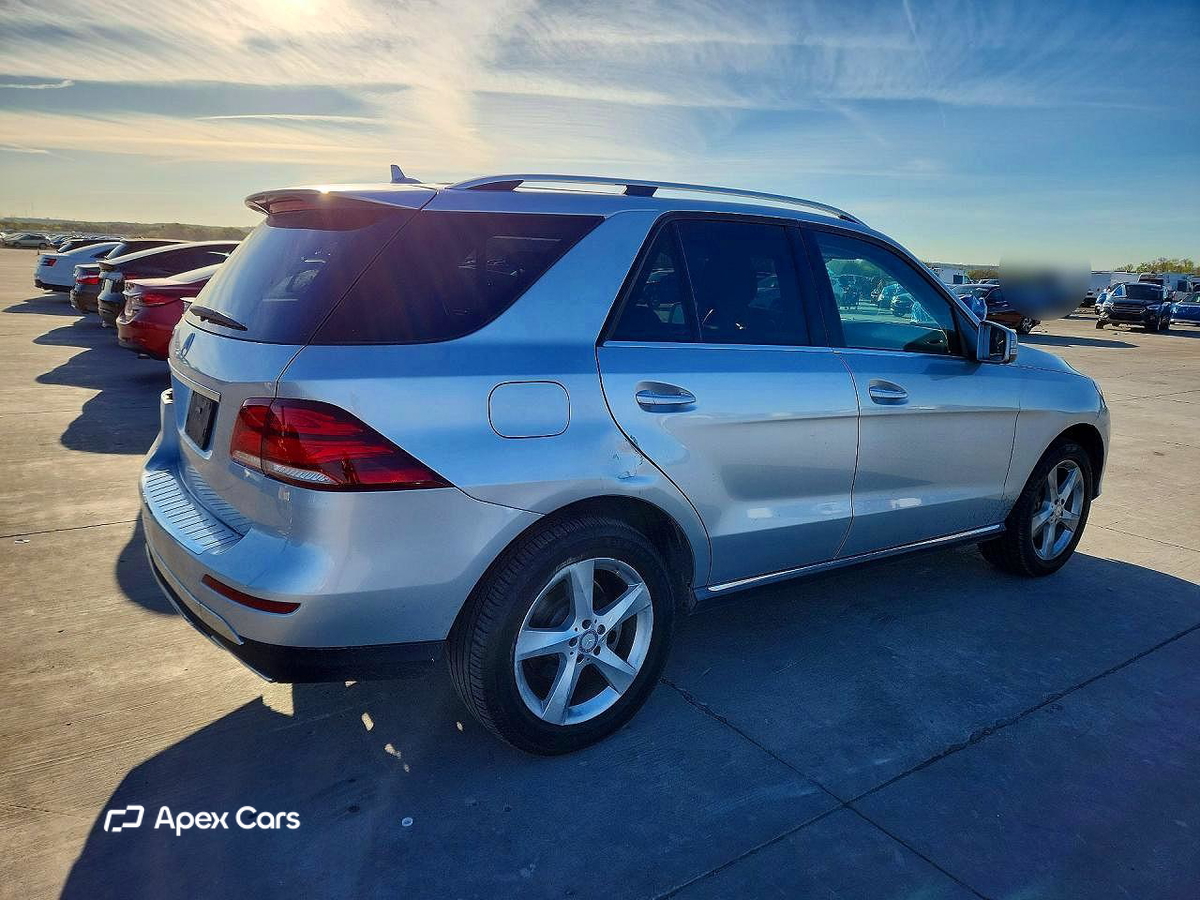 Mercedes-Benz GLE 2016