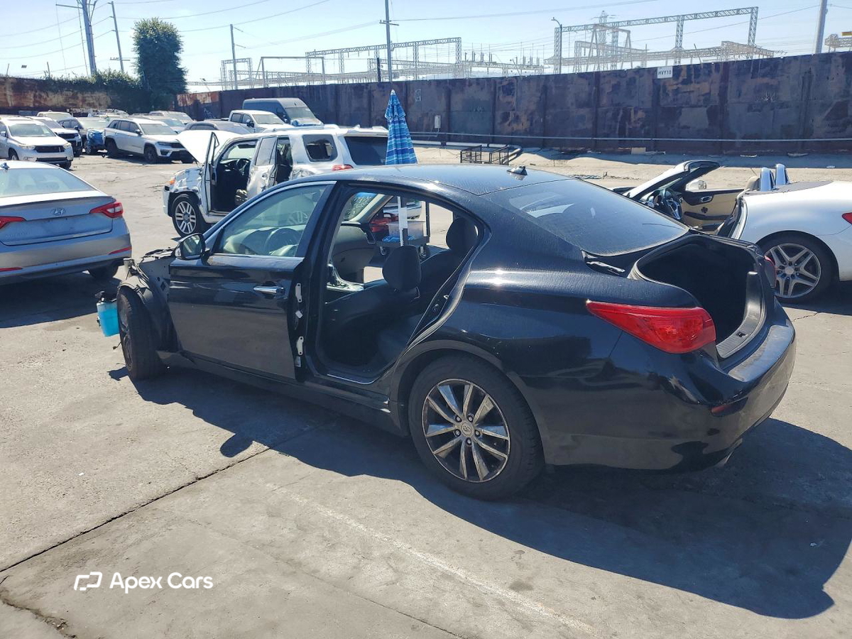 Infiniti Q50 2015