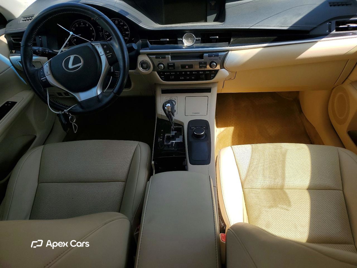 Lexus ES 2015