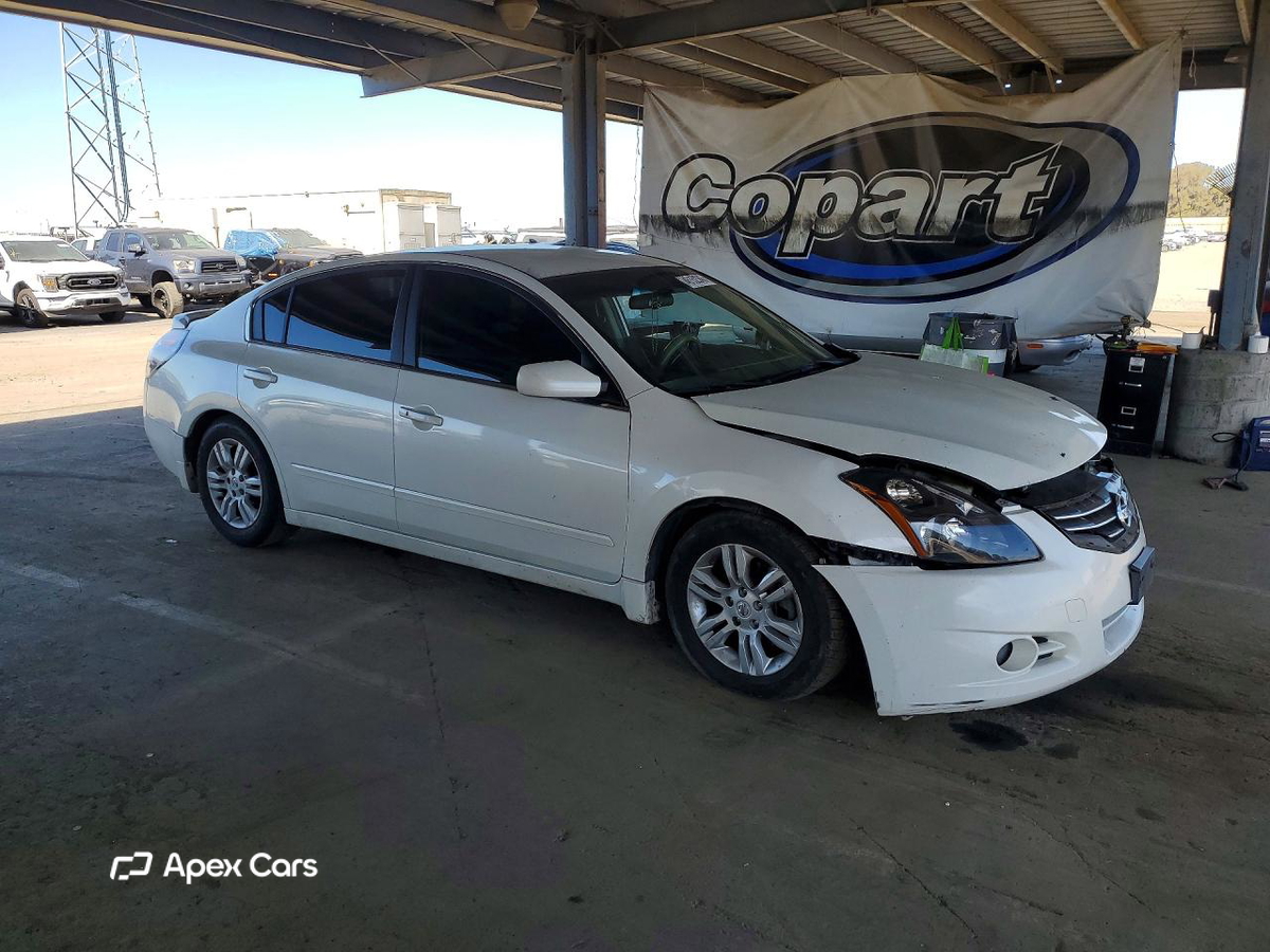Nissan Altima 2011