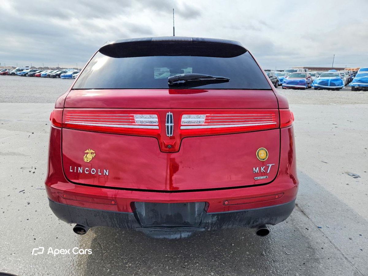 Lincoln MKT 2015