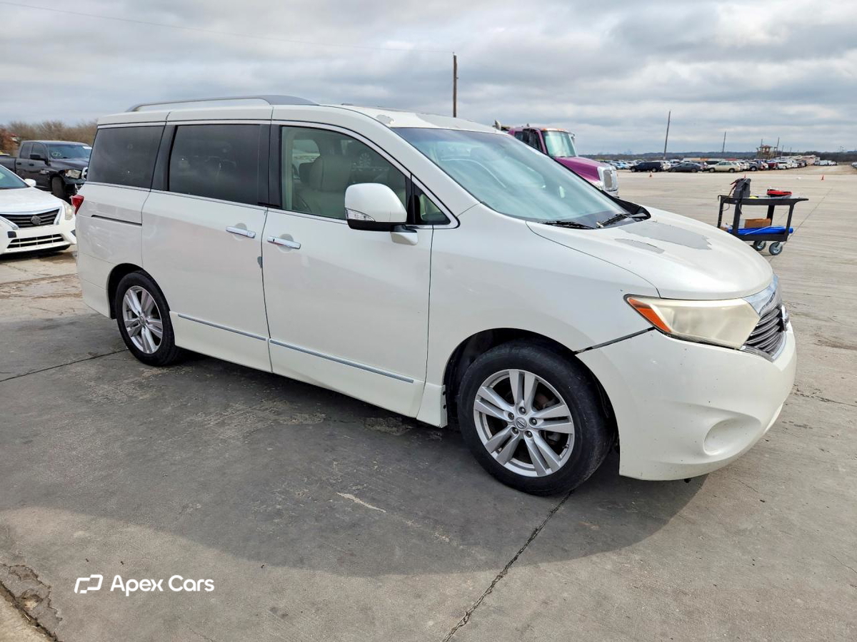 Nissan Quest 2014