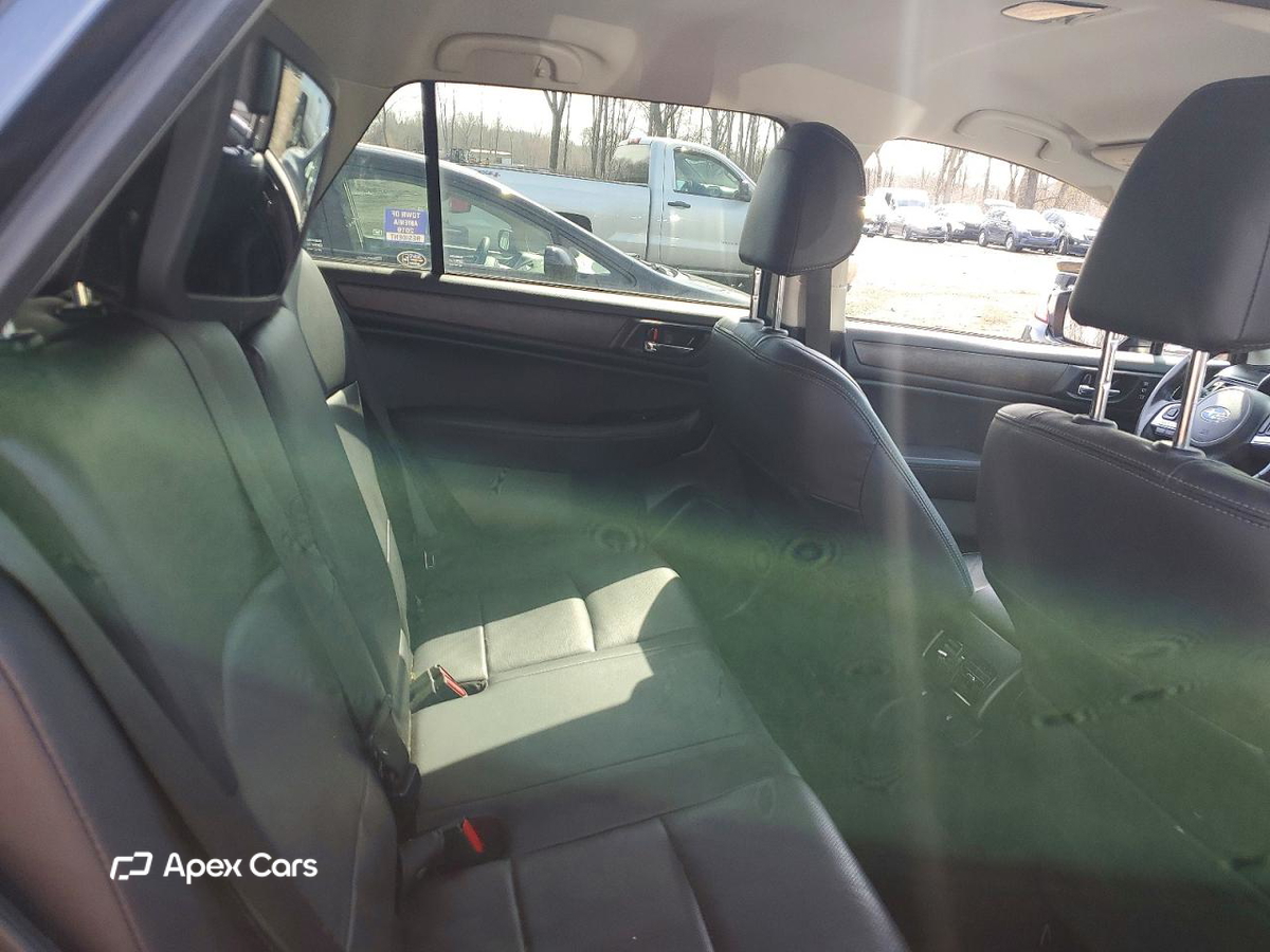 Subaru Outback 2016